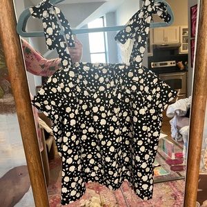 Seashell Tank with bow tie straps